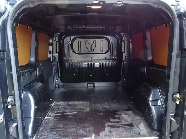 Fiat Doblò Cargo 1.6 MJ L1H1 2022 Diesel 11