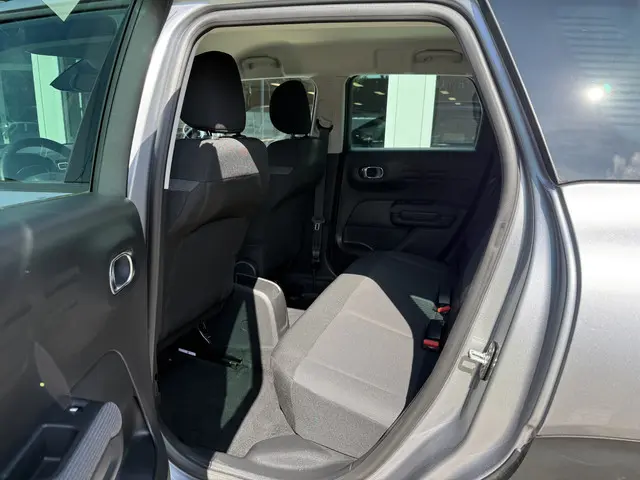 Citroën C3 Aircross 1.2 PureTech Max 2024 Benzine 33