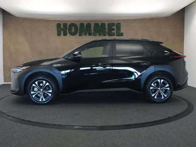 Toyota bZ4X Business Plus 71 kWh 2023 Elektrisch 10