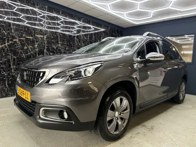 Peugeot 2008 1.2 PureTech Blue Lion 2019 Benzine