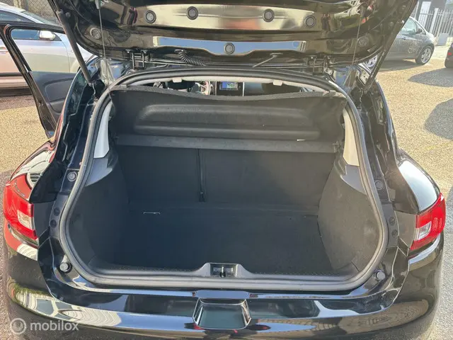 Renault Clio 0.9 TCe ECO Night&Day 2015 Benzine 24