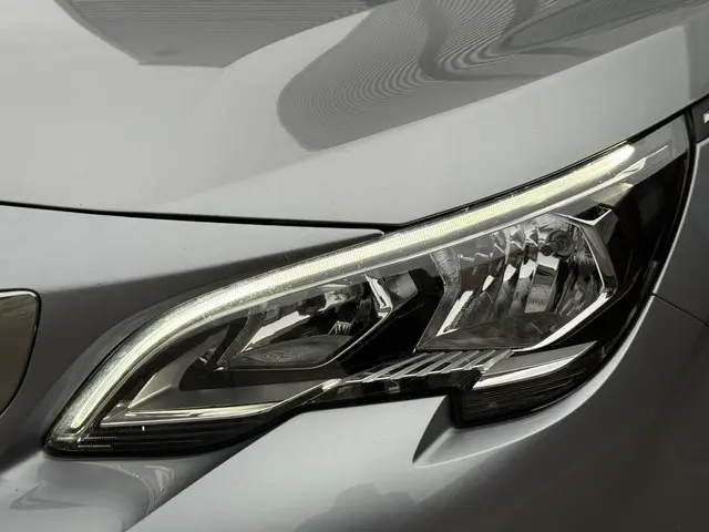 Peugeot 3008 1.2 PureTech Allure 2017 Benzine 29
