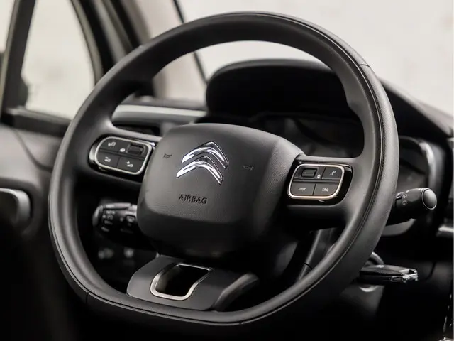 Citroën C3 1.2 PureTech Shine Sport 2018 Benzine 15