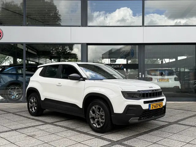 Jeep Avenger Longitude 54 kWh Aut. 2024 Elektrisch 2