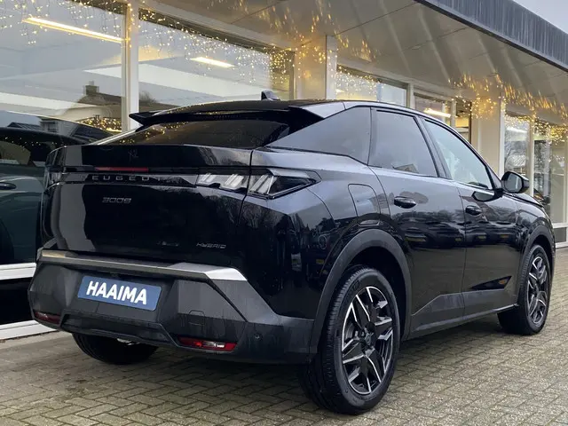 Peugeot 3008 1.2 Hybrid 145 Allure 2025 Hybride Benzine 3