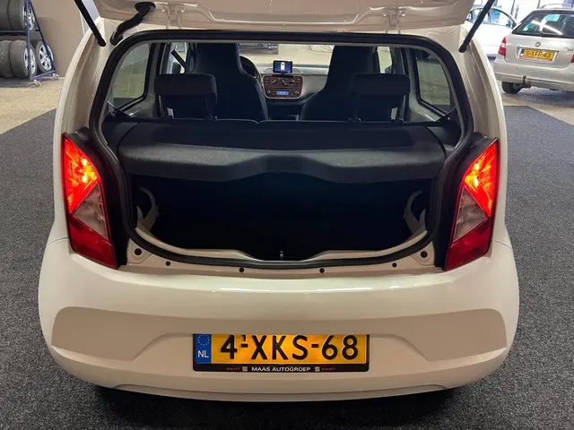 SEAT Mii 1.0 Sport Dynamic 2014 Benzine 12