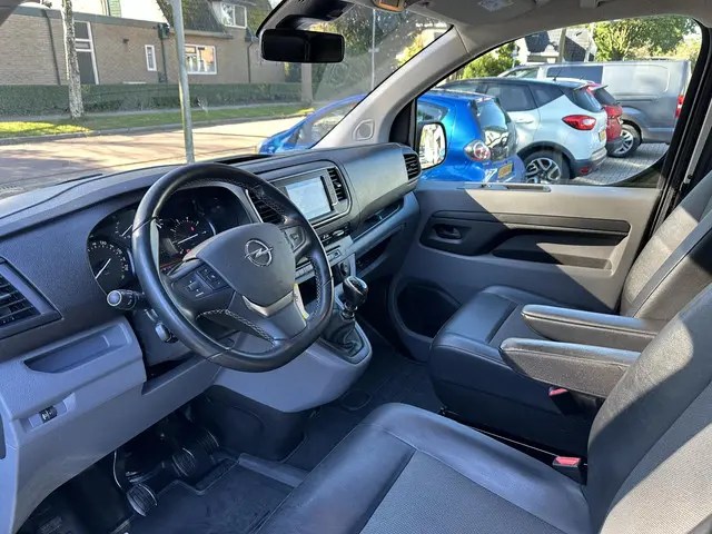 Opel Vivaro 2.0 CDTI 150 PK L3H1 Innovation 2021 Diesel 9