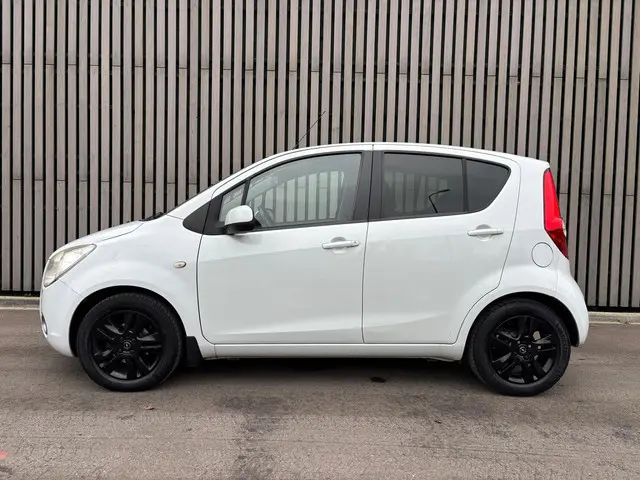 Opel Agila 1.0 Edition Dealer onderhouden! 2012 Benzine 2