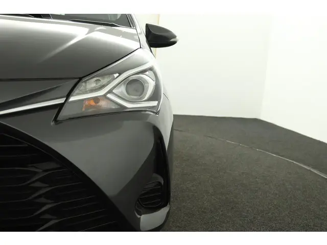 Toyota Yaris 1.5 Hybrid Active 2020 Hybride Benzine 40