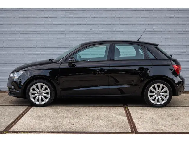 Audi A1 Sportback 1.2 TFSI Connect 2013 Benzine 7