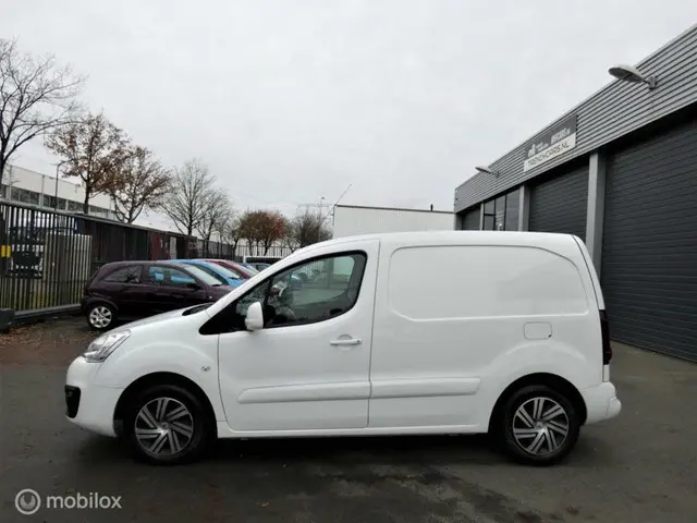 Citroën Berlingo 1.6 BLUEHDI 100 AUTOMAAT 2015 Diesel 4