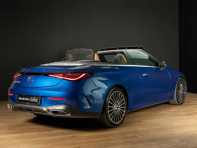 Mercedes-Benz CLE Cabriolet 200 AMG Line 2024 Benzine 3