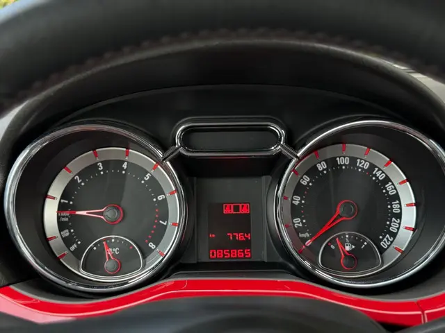 Opel ADAM 1.4 Glam CarPlay Airco 2019 Benzine 25