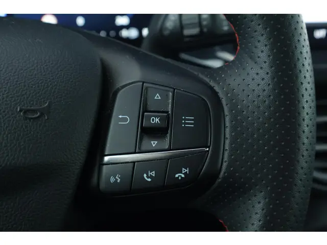 Ford Focus 1.0 EcoBoost Hybrid ST Line X 2024 Benzine 20