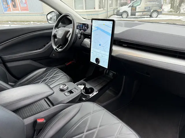 Ford Mustang Mach-E Aut. 75kWh 2021 Elektrisch 14