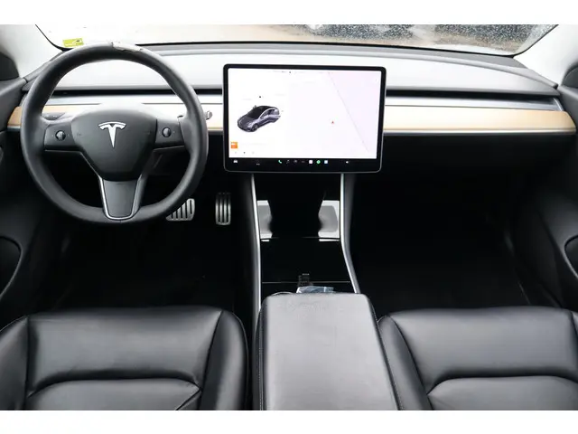 Tesla Model 3 2