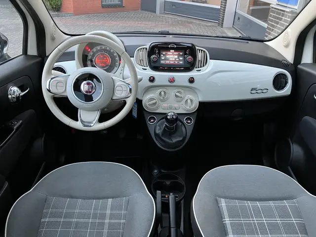 Fiat 500 1.2 Lounge 2017 Benzine 15