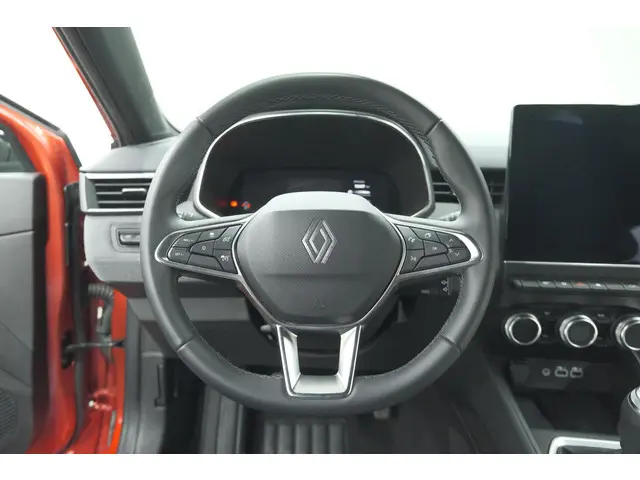 Renault Clio TCe 90 GPF techno 2025 Benzine 33