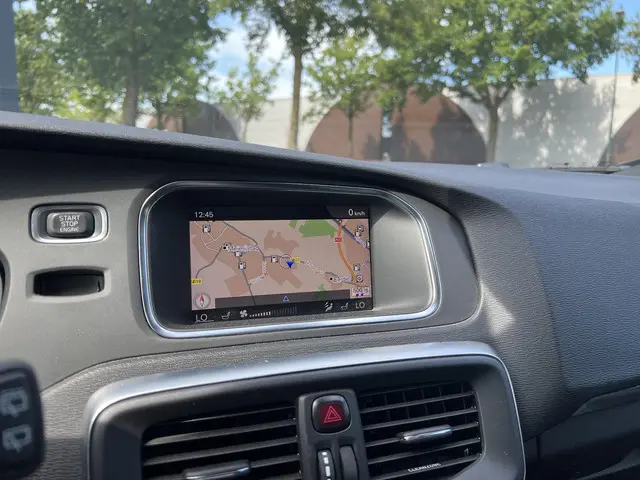 Volvo V40 1.5 T3 Polar+ Sport 2019 Benzine 32