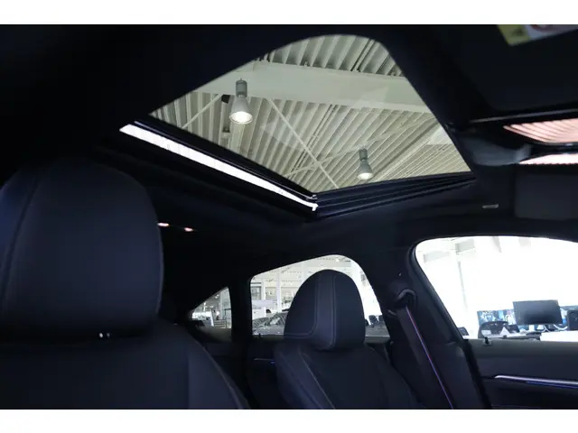 BMW i4 eDrive40 2025 Elektrisch 25