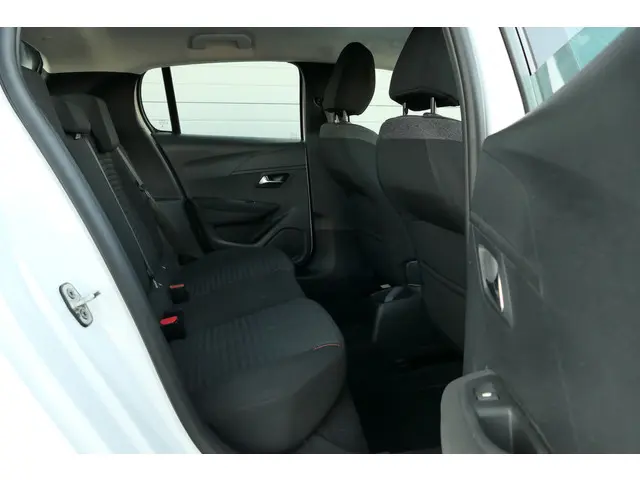 Peugeot 208 1.2 PureTech Active Pack 2022 Benzine 37