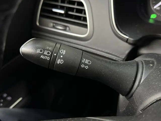 Renault Talisman 1.8 TCe Initiale Paris 2020 Benzine 32