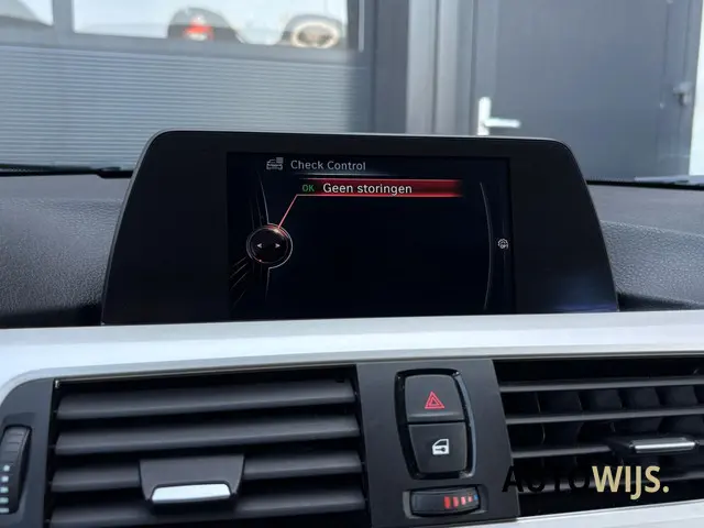 BMW 3 Serie 316i|Trekhaak|LM-VELG|AUT|NAVI|PDC 2014 Benzine 21