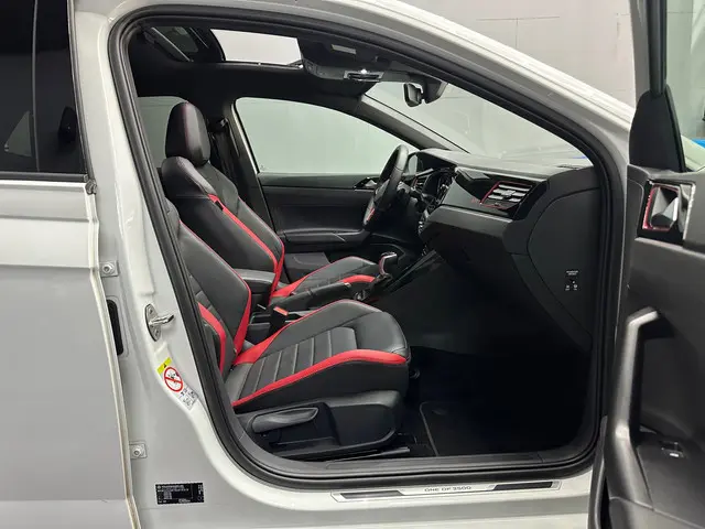 Volkswagen Polo 2.0 TSI GTI Edition 25 2024 Benzine 10