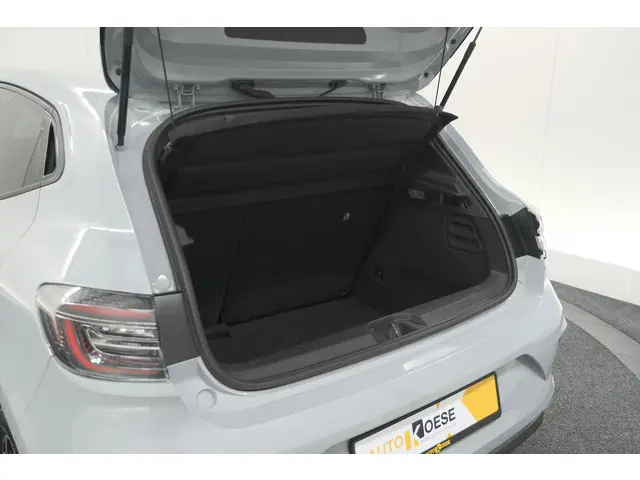 Renault Clio TCe 90 GPF techno 2025 Benzine 70