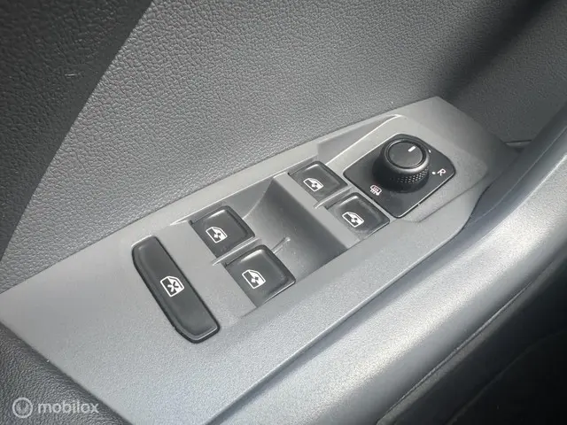 Volkswagen T-Cross 1.0 TSI Style 2021 Benzine 32