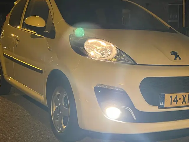 Peugeot 107 1.0 EXCLUSIVE NL-AUTO-NAP 2012 Benzine 62