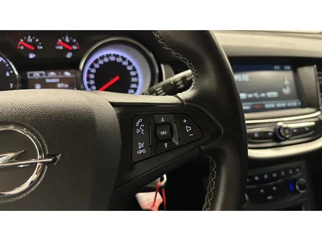 Opel Astra Sports Tourer 1.2 Blitz Edition 2020 Benzine 24