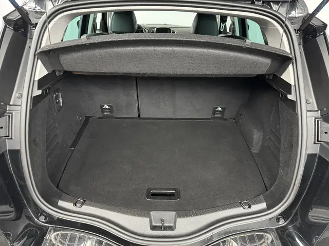 Renault Scénic 1.3 TCe 140 Bose 2020 Benzine 15