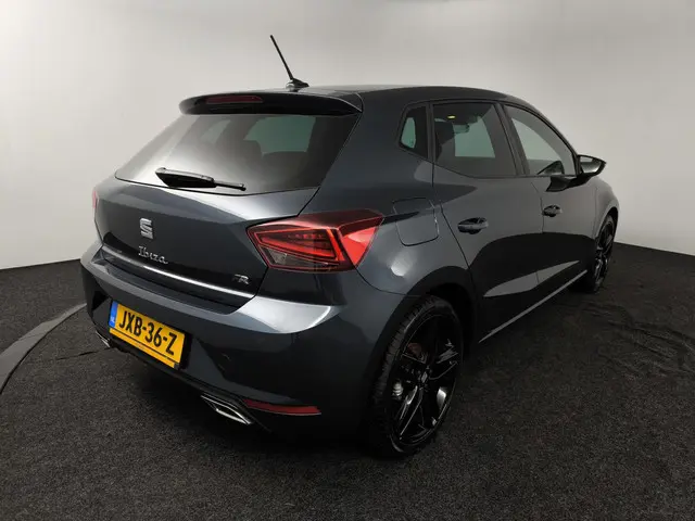 SEAT Ibiza 1.0 EcoTSI FR Business Connect 2025 Benzine 2