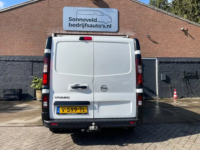 Opel Vivaro 1.6 CDTI L2H1 Sport EcoFlex 2018 Diesel 11