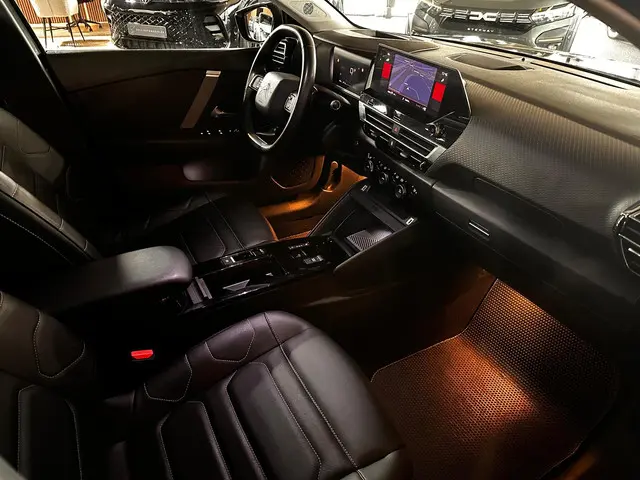 Citroën C4 1.2 Puretech Shine 2022 Benzine 13