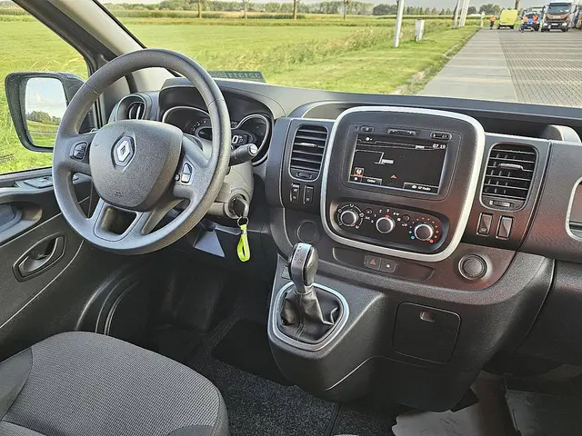 Renault Trafic 2.0 DCI 2021 Diesel 8