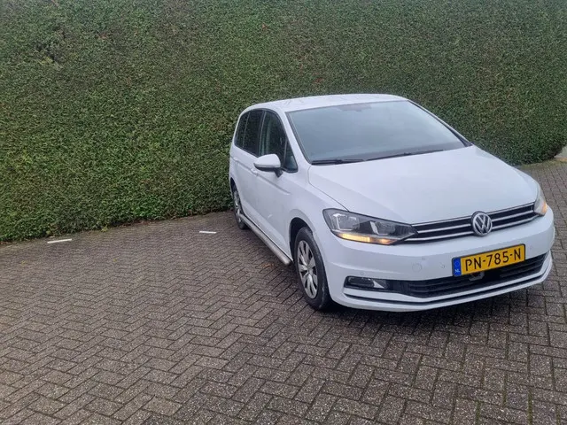 Volkswagen Touran 2.0 TDI SCR Comfortline 2017 Diesel 9