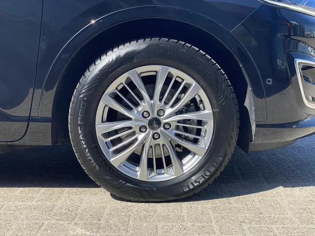Ford Kuga 2.5 PHEV Vignale 2021 Hybride Benzine 3