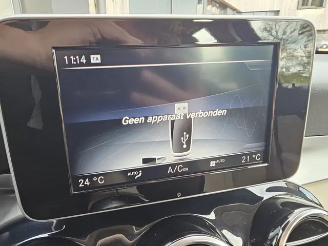 Mercedes-Benz GLC 250 4MATIC Prestige 2017 Benzine 19