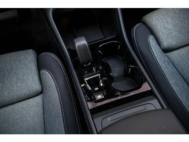 Volvo XC40 B4 Aut Plus Dark 2025 Benzine 14