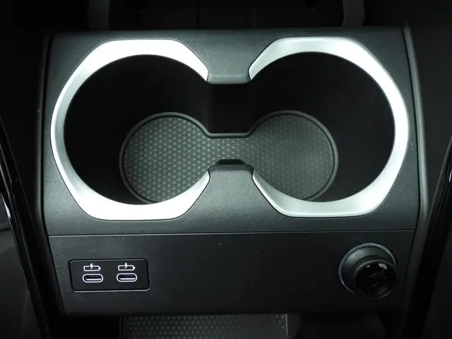 BMW X1 xDrive25e 2025 Hybride Benzine 29