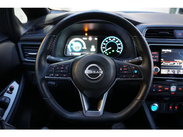 Nissan Leaf Tekna 39 kWh 2024 Elektrisch 24