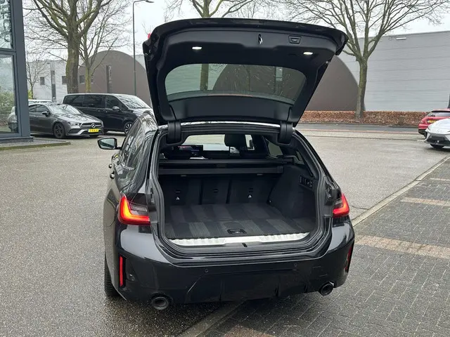 BMW 3 Serie Touring 320e 2024 Hybride Benzine 4