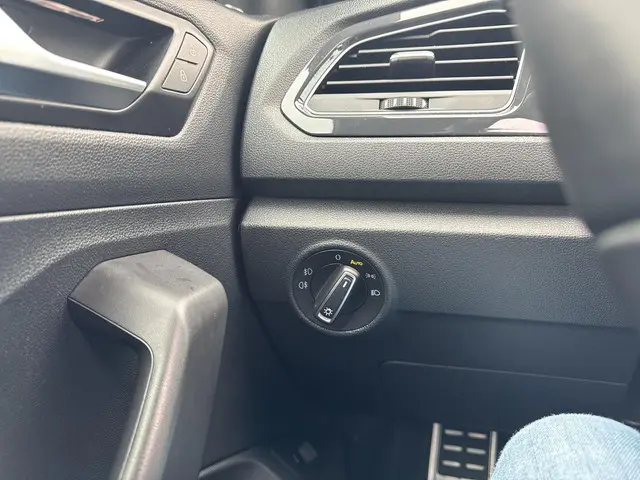 Volkswagen T-Roc 1.5 TSI Sport 2019 Benzine 25