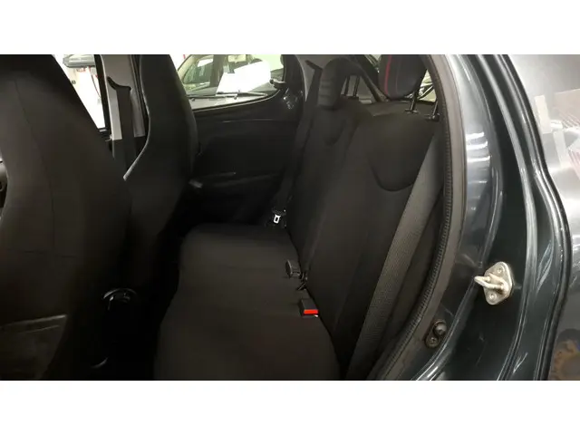 Peugeot 108 1.0 e-VTi Envy 2016 Benzine 15