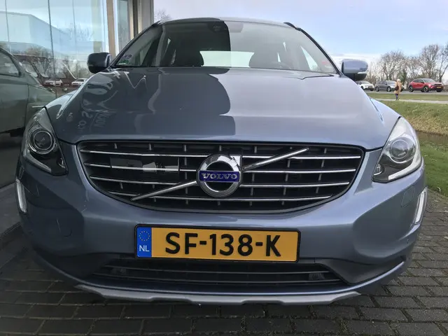 Volvo XC60 2.0 T5 AWD Summum Automaat 2016 Benzine 4