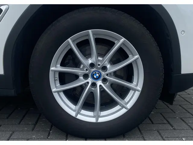 BMW X3 xDrive30e High Executive 2021 Hybride Benzine 23