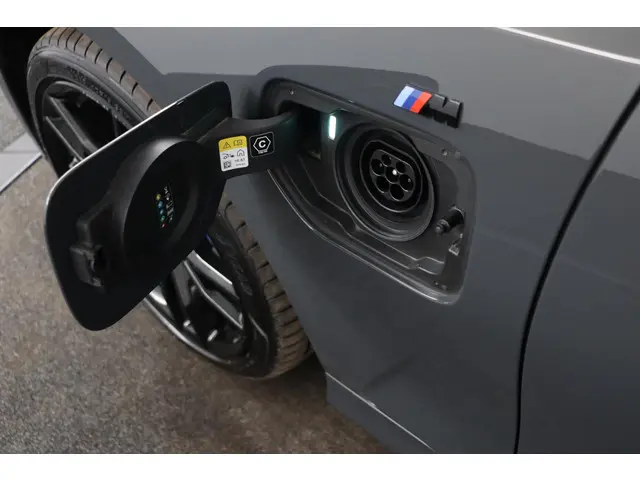 BMW 3 Serie 320e 2024 Hybride Benzine 34