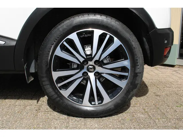 Renault Captur 1.3 TCe Initiale Paris 2019 Benzine 33